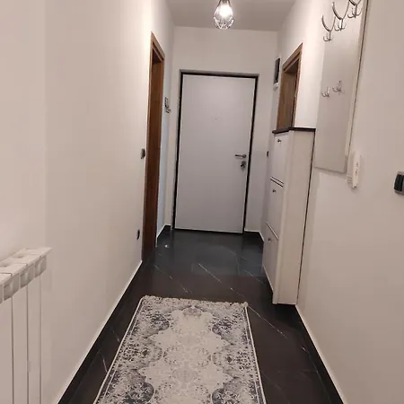 Bulevar & Free Garage Apartment Sarajevo