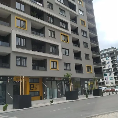 Apartment Bulevar & Free Garage *