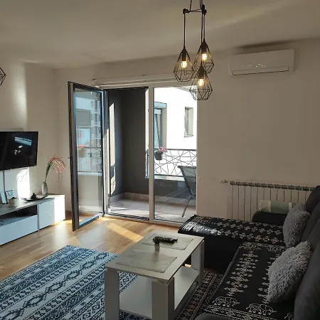 Bulevar & Free Garage Apartment Sarajevo